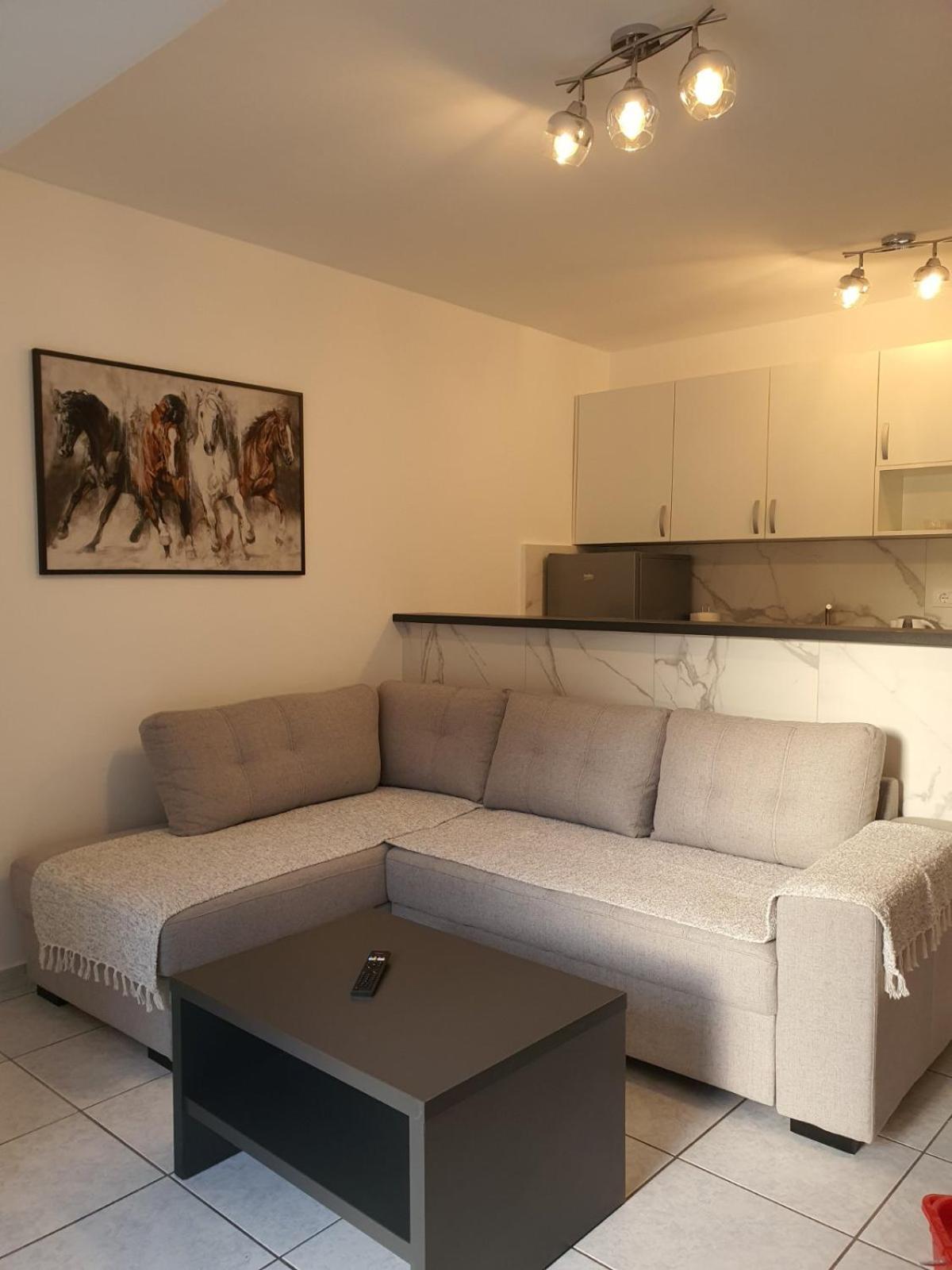 Apartments Adriatic 스베티스테판 외부 사진