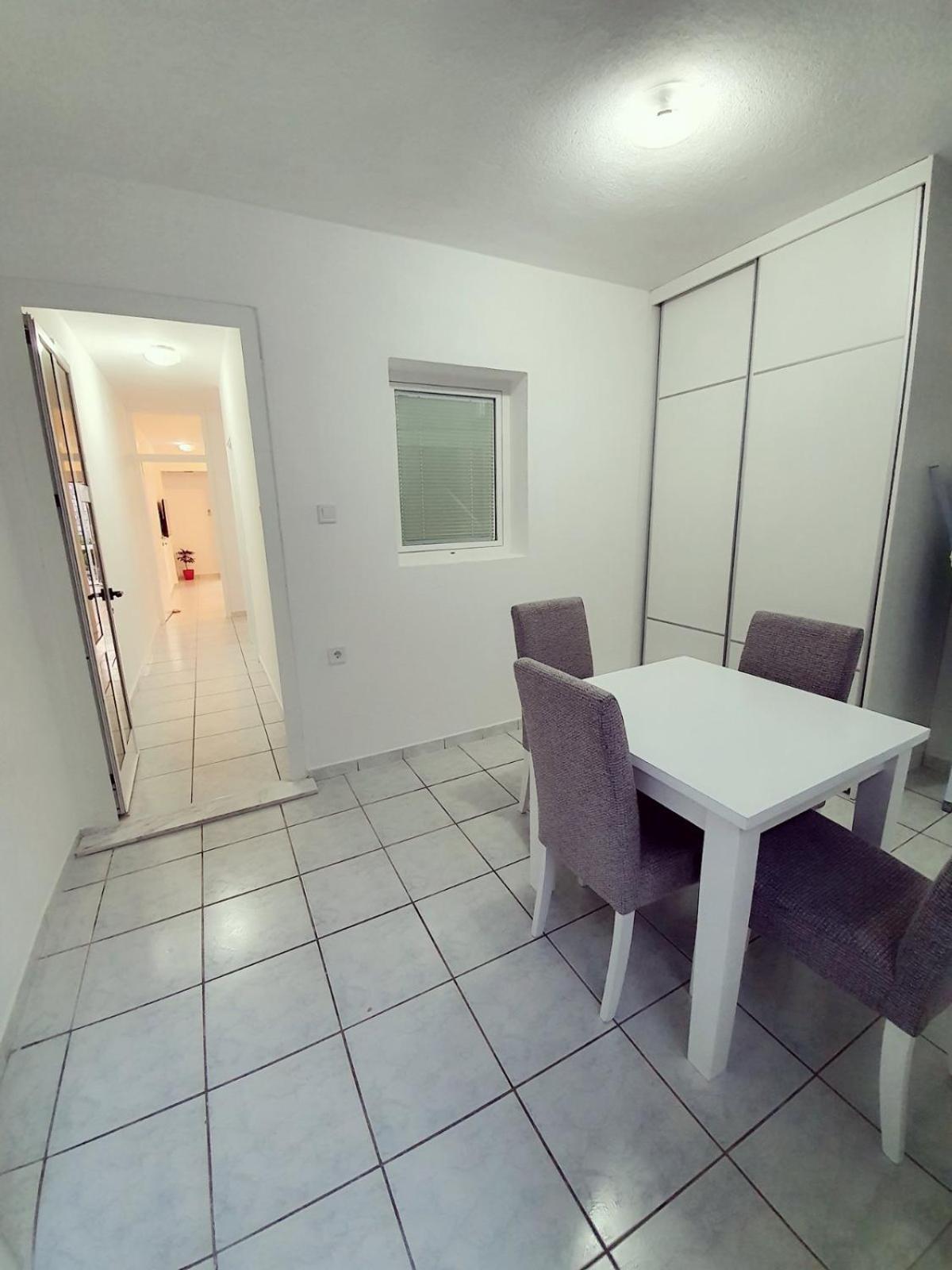 Apartments Adriatic 스베티스테판 객실 사진