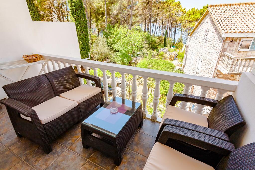 Apartments Adriatic 스베티스테판 외부 사진